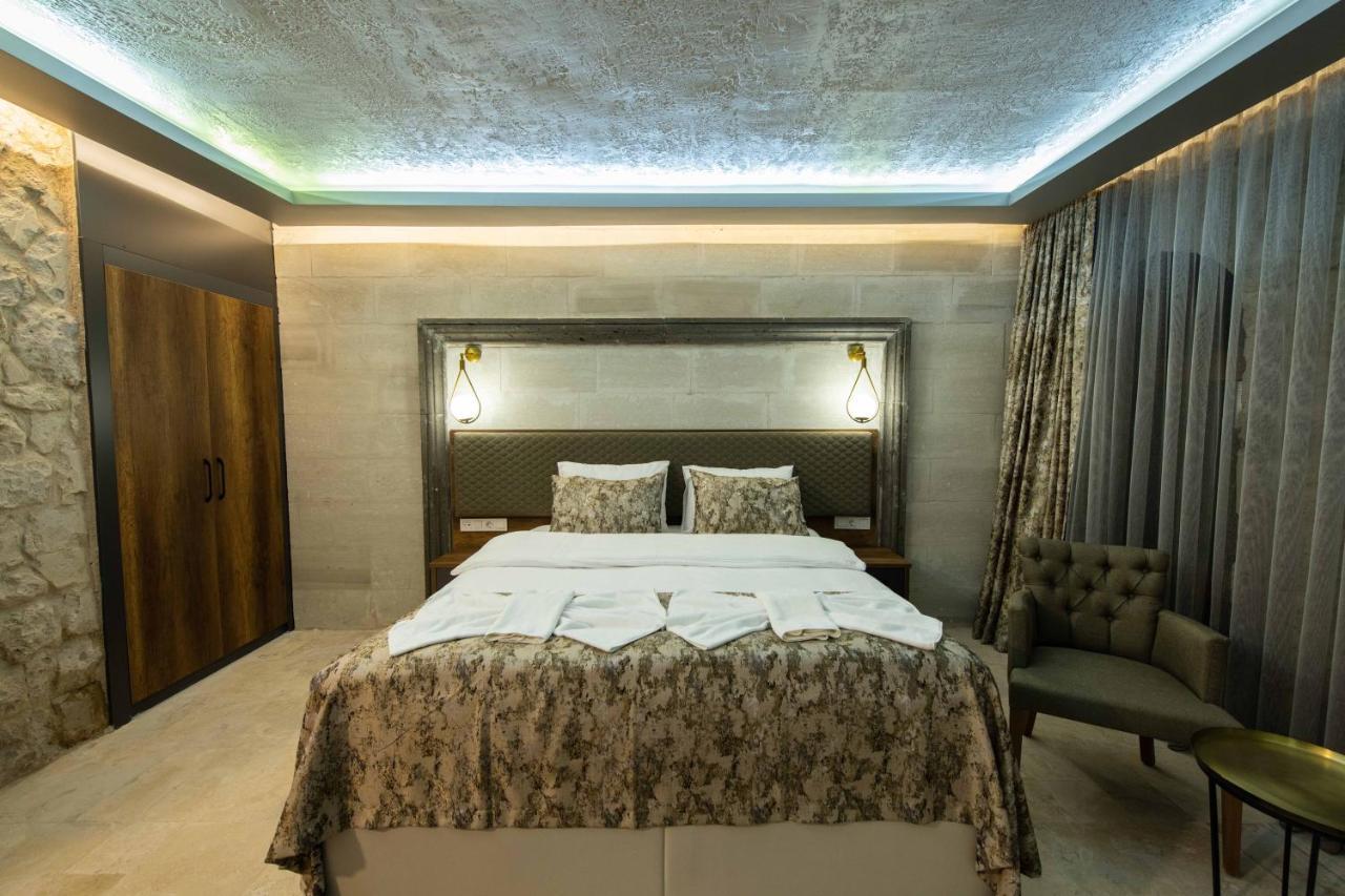 Ahiyan Hotel Учгісар Екстер'єр фото